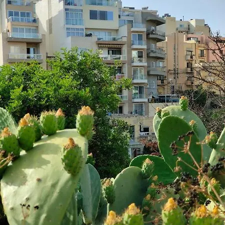 'home Away From Home' By The Sea Appartement San Ġiljan