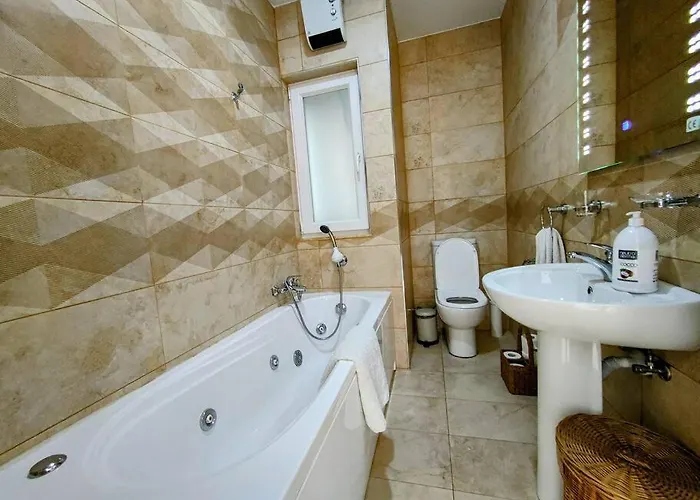 Daire 'home Away From Home' By The Sea *